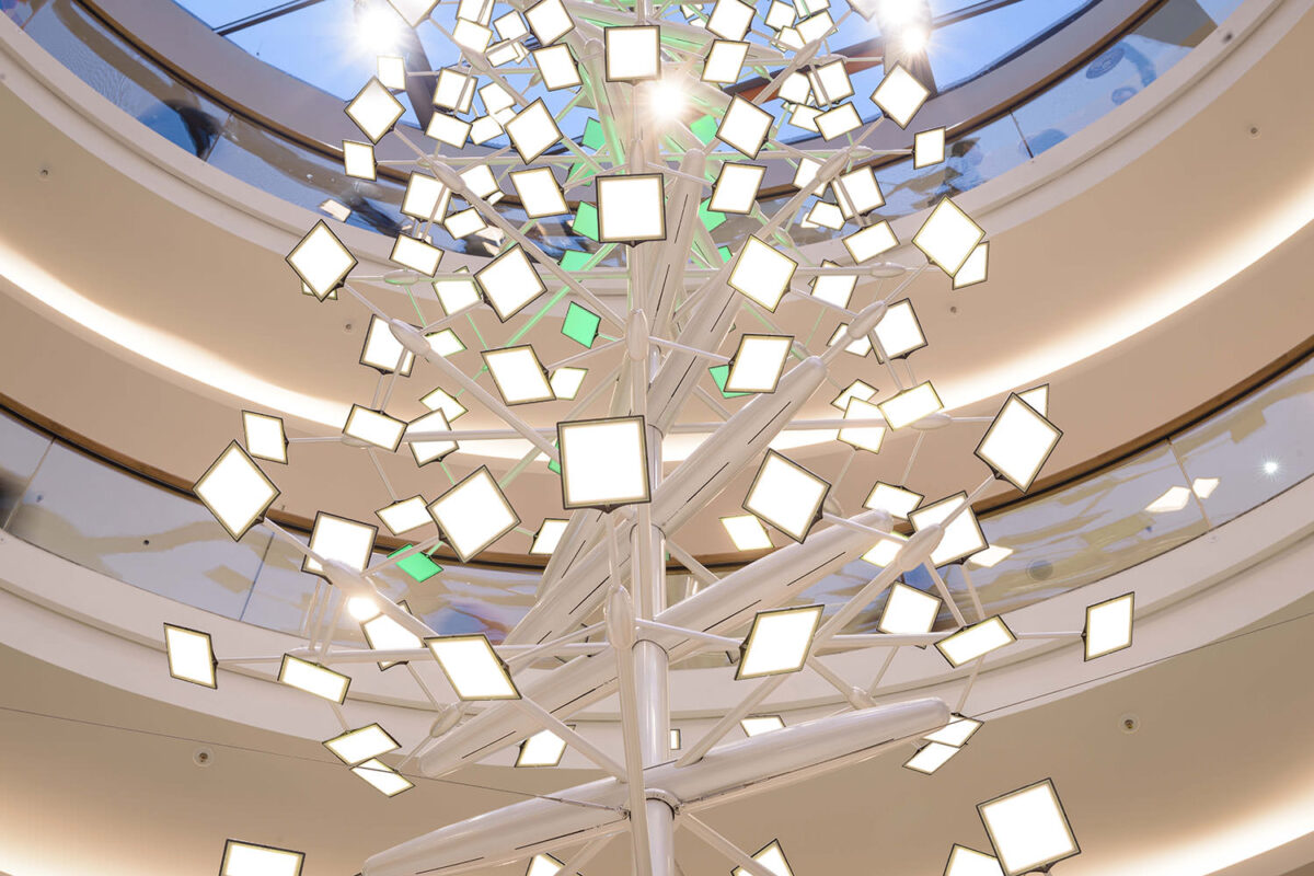 OLED lighting installation in Aquis Plaza